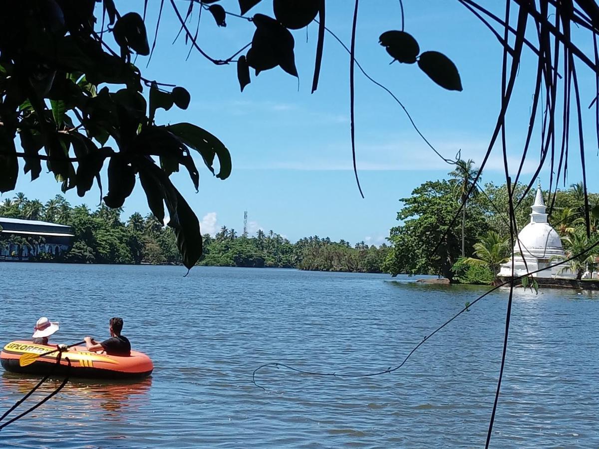 Lake Life Villa Ambalangoda  Bagian luar foto